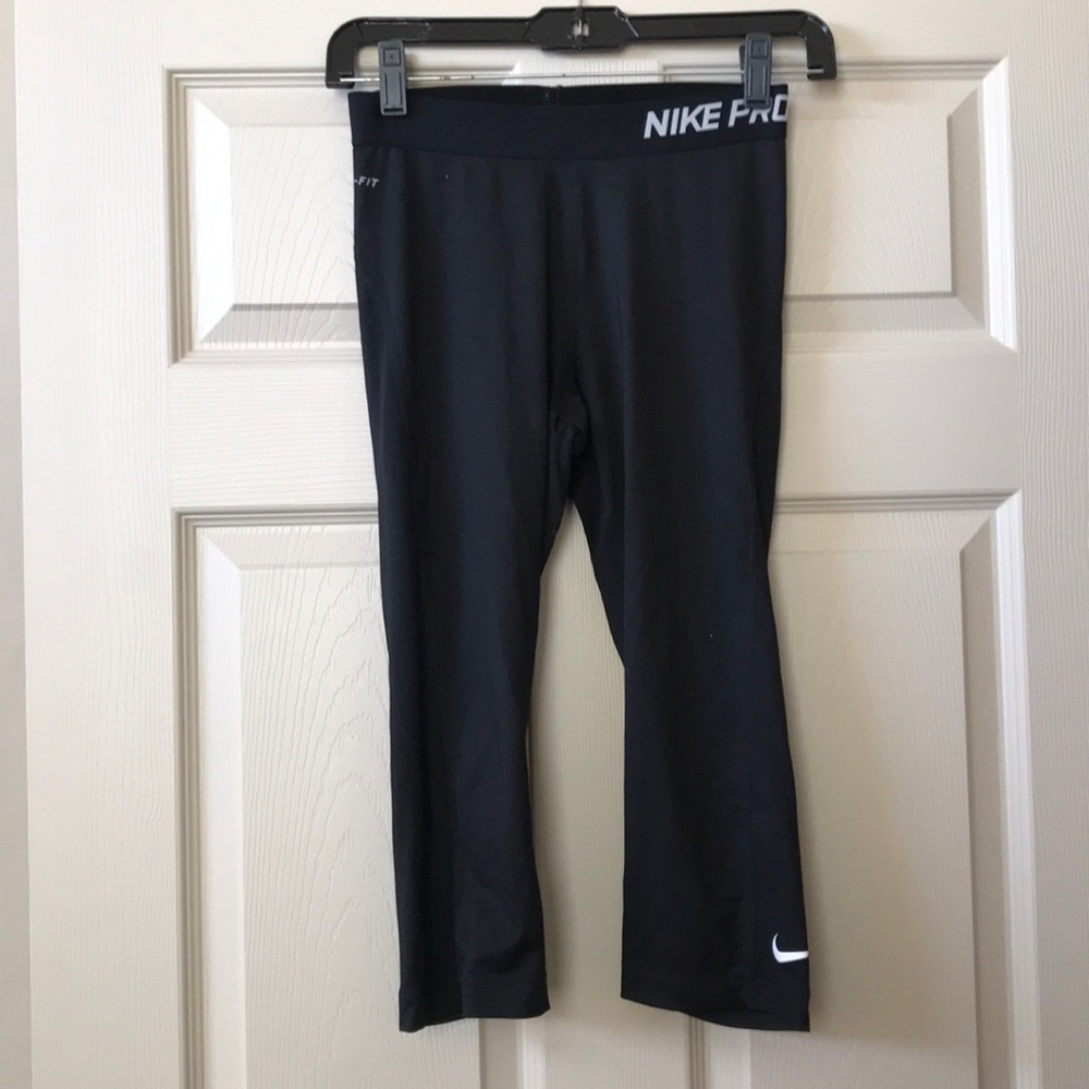 Nike Pro Crop Leggings